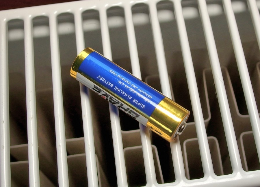 Schwächer gewordene Batterien halten noch eine Weile, wenn man folgenden Tipp anwendet.