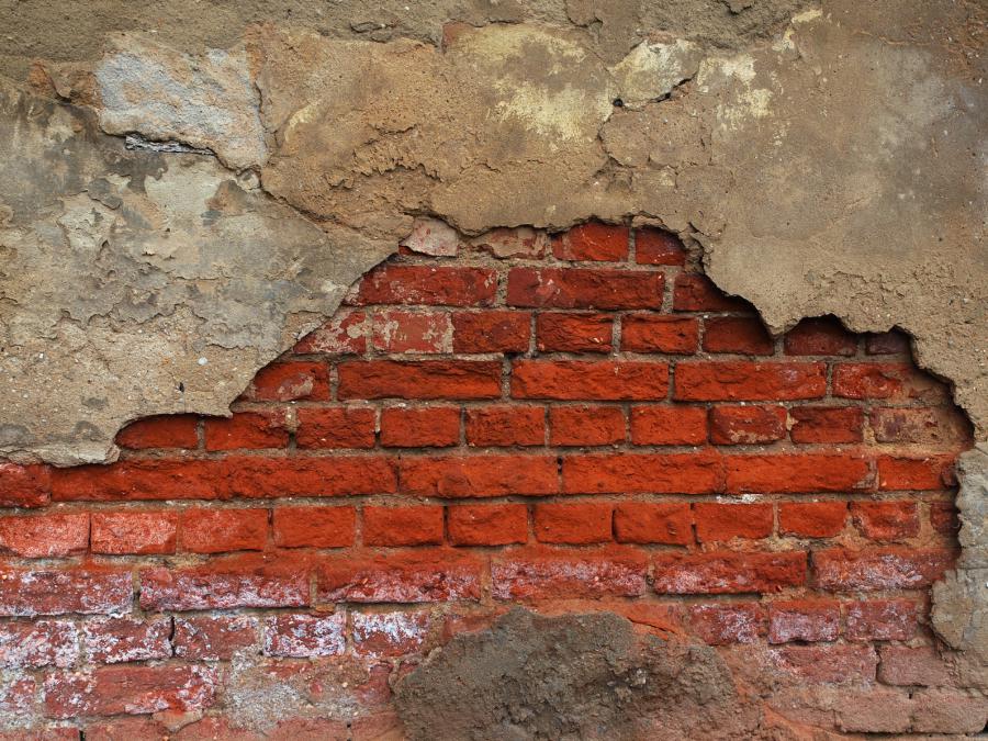 Gut abgedichtetes Mauerwerk bietet einen wirksamen Schutz gegen das Eindringen von Feuchtigkeit, Schimmel und alle chemischen Reaktionen, die mit Stein verbunden sind.