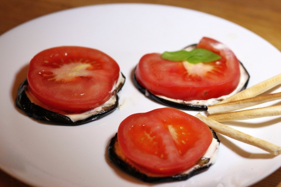 Tomaten Auberginen sind so einfach, doch festlich lecker