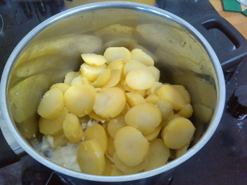 In Scheiben geschnittene Kartoffeln