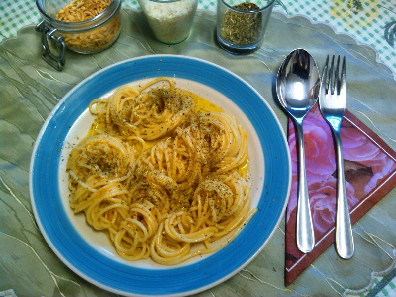 Leckere Olivenöl-Knoblauch-Spaghetti