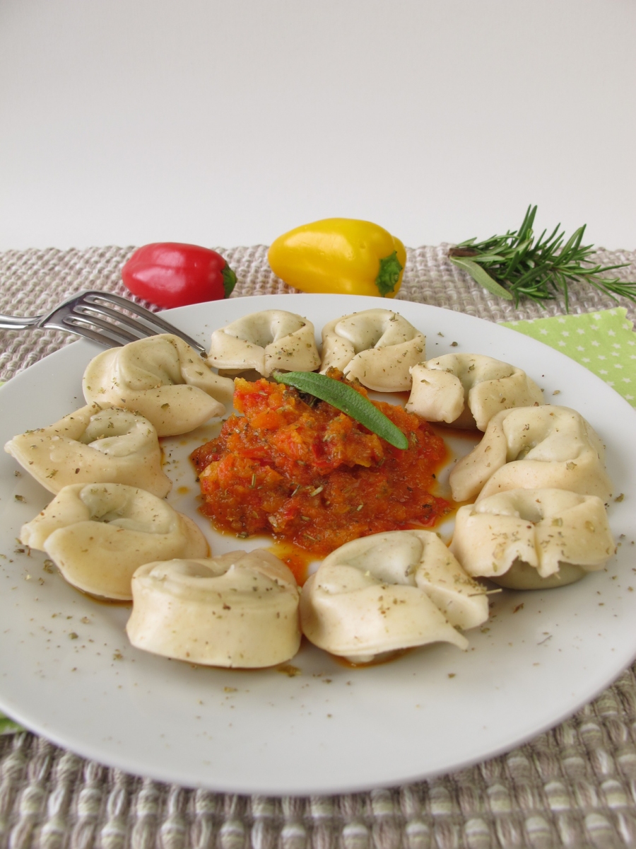 Paprikasoße: Vegetarisch und sanft - lecker zu Spaghetti, Tortellini usw.