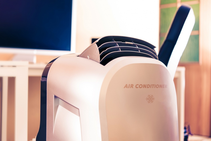 Eine mobile Klimaanlage ist die optimale Lösung, um einzelne Räume in der Wohnung angenehm zu kühlen.