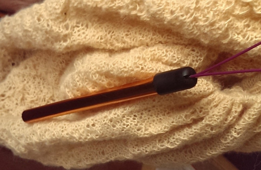 Stricknadeln brechen nicht mehr ab mit dem KnitPro Needle Protectors (Rundnadelschutz).