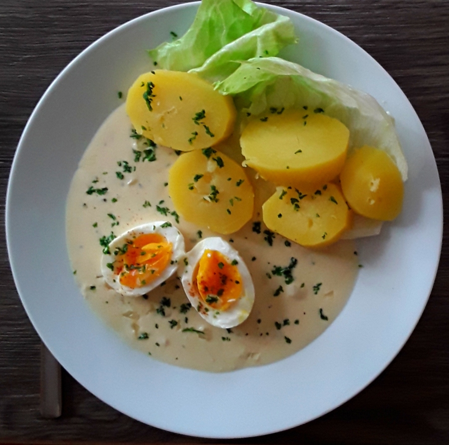 Senf-Meerrettichsoße mit Salzkartoffeln und Eiern - schnell zubereitet und lecker!