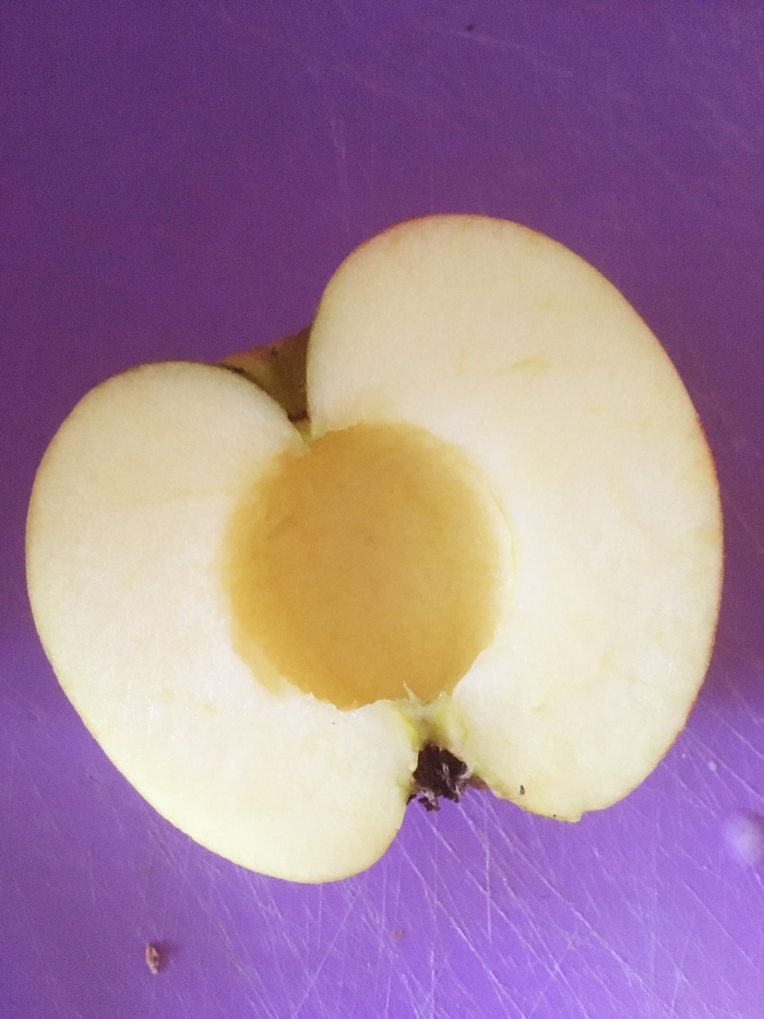 Kerngehäuse von Äpfeln oder Birnen noch leichter und schneller entfernen mit diesem Tipp: Möchtest du mehr erfahren?
