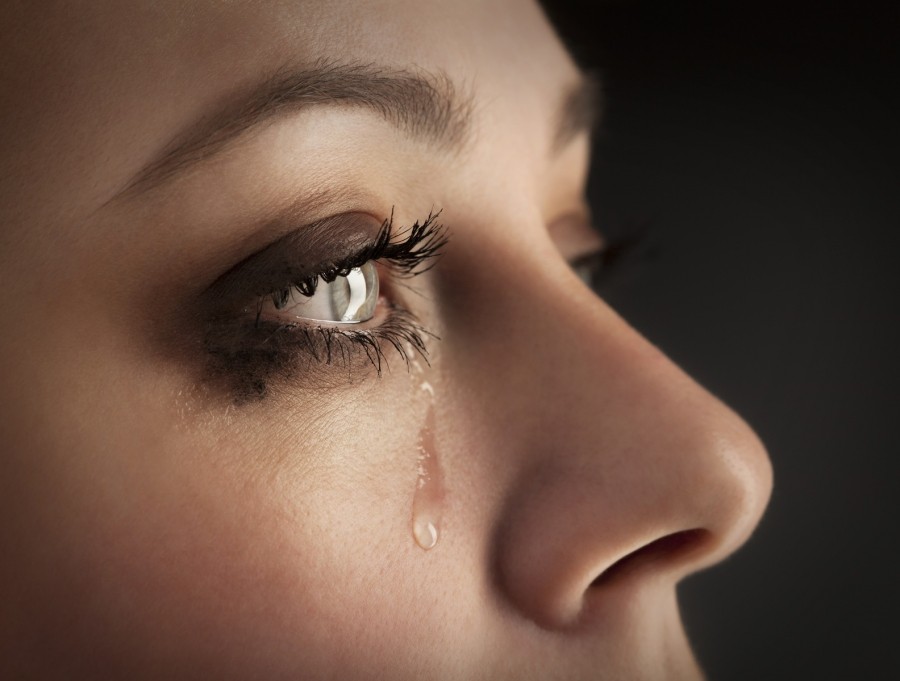 Man unterscheidet zwischen emotionalen, reflektorischen und basalen Tränen.