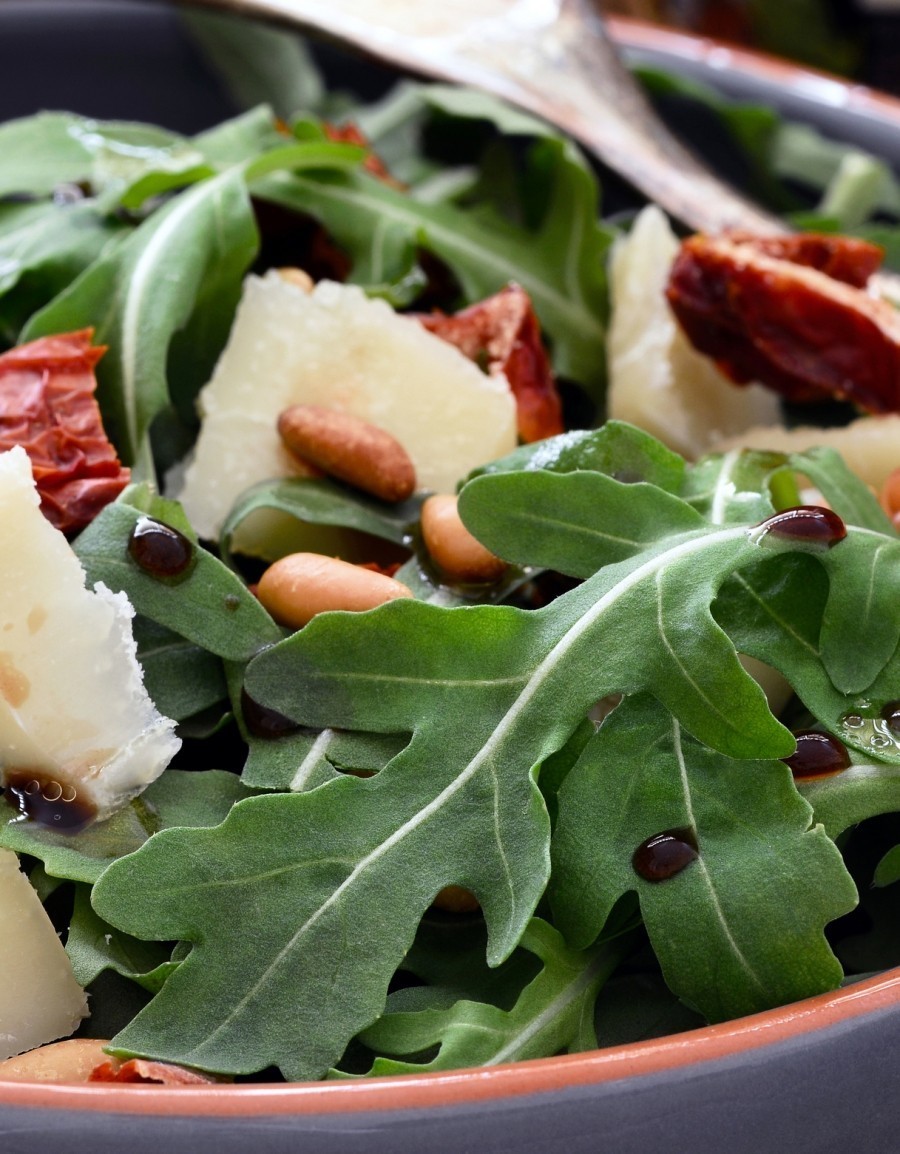 Leckeres Balsamico-Ahornsirup-Dressing: Passt für alle Blatt- oder gemischten Salate.