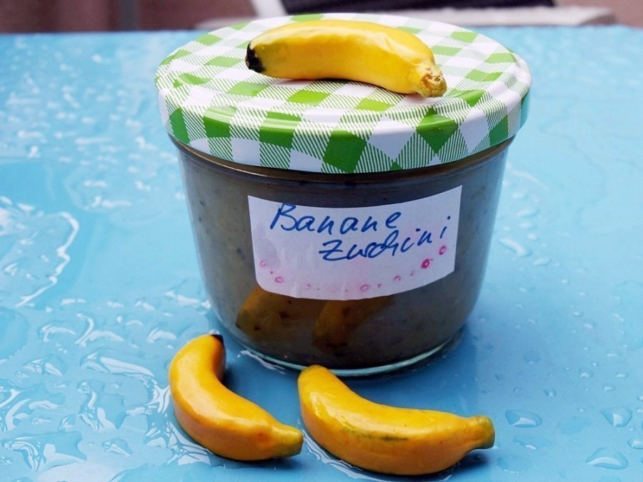 Bananen-Zucchinimarmelade: Dies ist ein Rezept für 3 Gläser, zum Ausprobieren. Eine Marmelade der besonderen Art!
