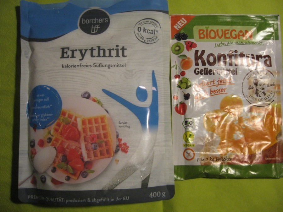 Es gibt viele Alternativen, die man anstelle des Gelierzuckers zum Süßen verwenden kann, wie z. B. Erythrit.