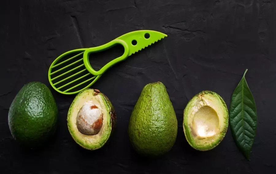 Dinge die die Welt nicht braucht: Ein Avocadoschneider. Dein Küchenmesser schneidet die Avocado genauso gut. 