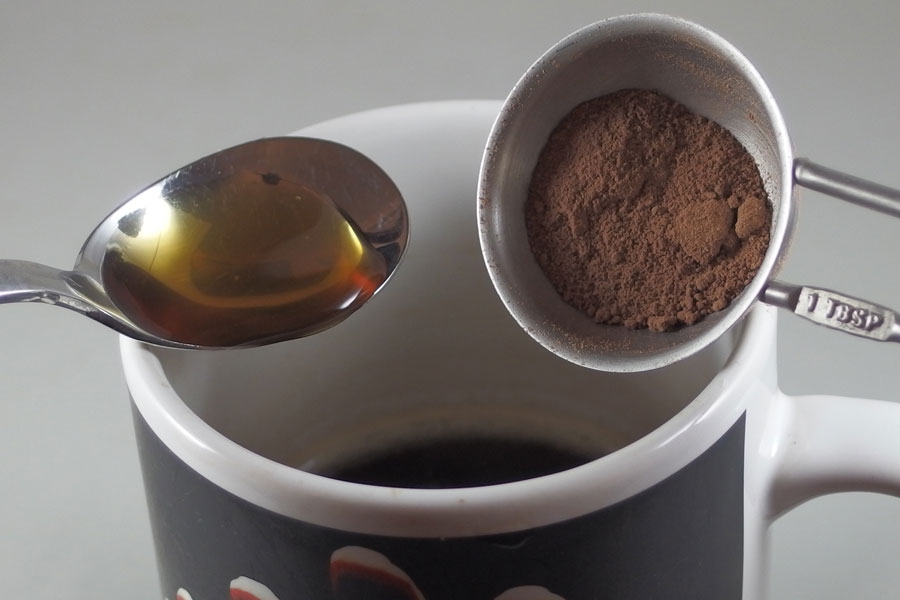 Mit Honig, Kakao oder auch verschiedenen Gewürzen, kann man Kaffee verfeinern