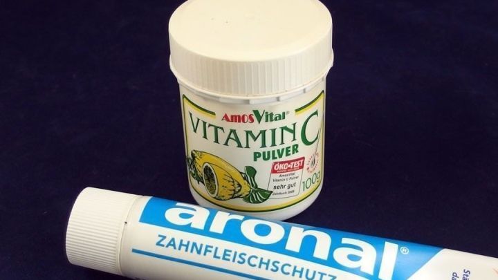 Einnahme von Vitamin C hilft gegen Herpes.