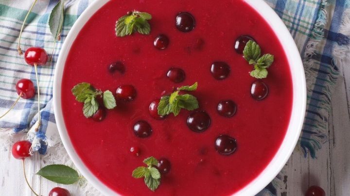 Kirschsuppe mit Klößen - Rezept | Frag Mutti