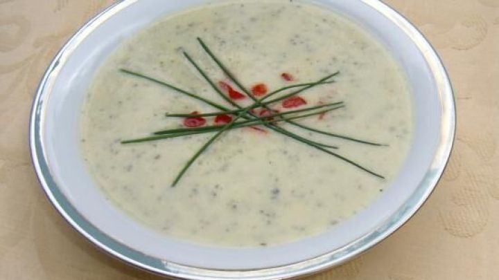 zuchinisuppe rezept, rezept: zucchini-cremesuppe | frag mutti, Design ideen