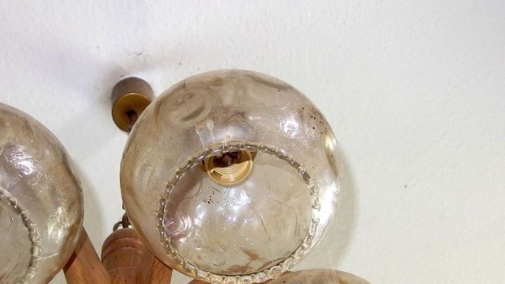 Glaslampenschirme lassen sich hervorragend in der Spülmaschine reinigen.