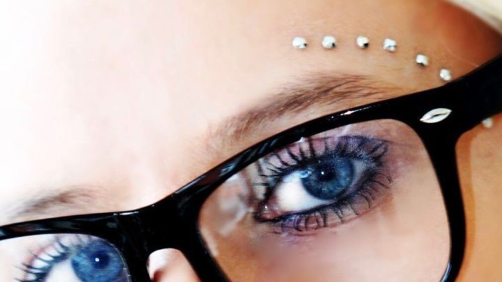 Mit dem jetzigen Lappen kannst du deine Brille putzen, sie wird auch nicht mehr beschlagen, keine Probleme am Herd oder durch heiße Dämpfe oder vom Kalten ins Warme zu gehen.