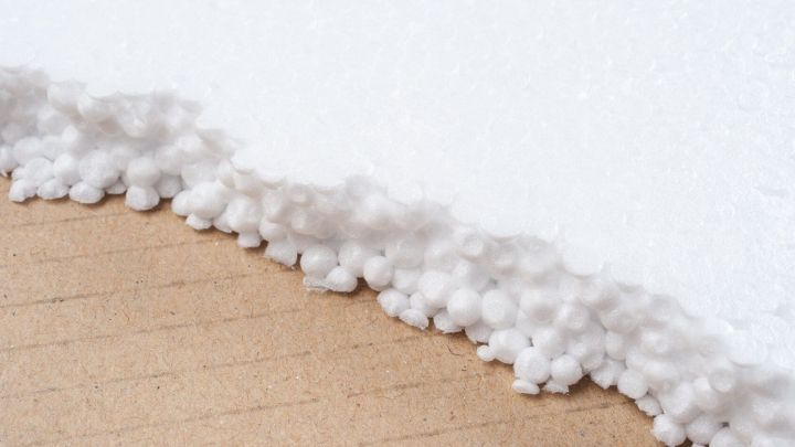 Styroporreste in die Blumenerde Frag Mutti