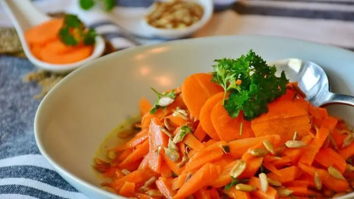 Entdecke, wie schnell und lecker du einen knackigen Vitaminschub auf den Teller zauberst – ideal für deinen gesunden Alltag!