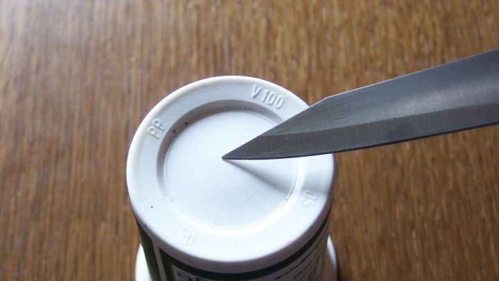 Saure Sahne lässt sie meist schwer vollständig aus dem Becher entnehmen. Mit diesem Tipp geht es superleicht.