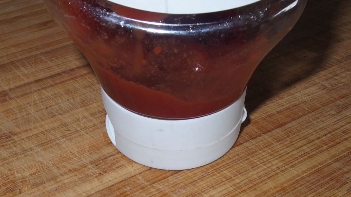 Der letzte Rest vom Ketchup bleibt oft hartnäckig in der Flasche. Lies hier, wie du den Rest vielfältig und clever verwertest.