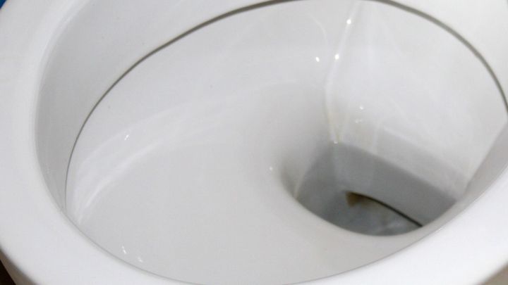 Funktioniert garantiert, belastet nicht die Umwelt und greift auch nicht die Glasur vom Toilettenbecken an.