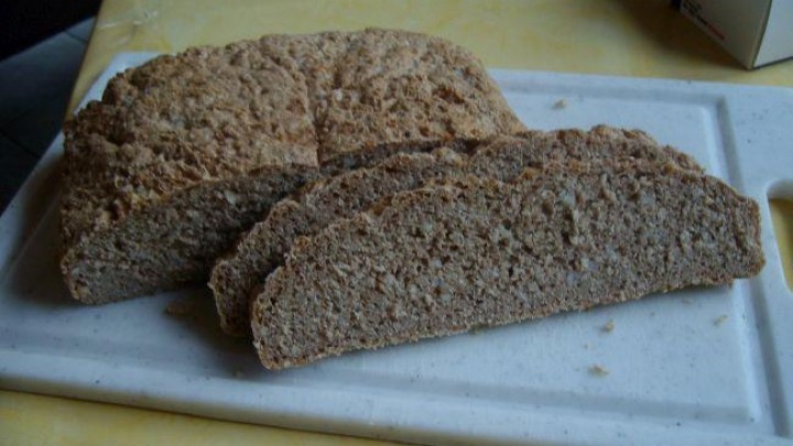 Rezept: Dinkel-Schrot-Brot mit Bulgur und Gerste | Frag Mutti