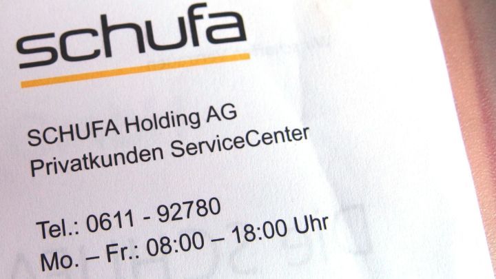 Einmal im Jahr kann man über www.meine-SCHUFA.de eine kostenlose Schufa-Auskunft erhalten!