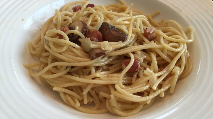 Rezept: Spaghetti Carbonara ohne Sahne - Original | Frag Mutti
