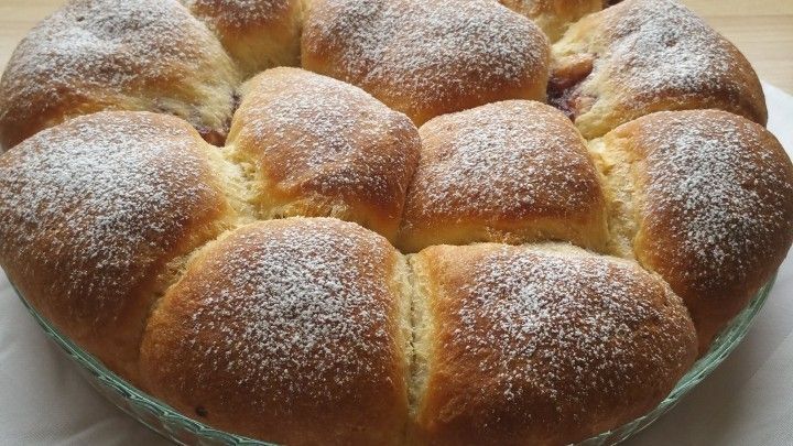 Gefüllte Buchteln mit Zwetschgenmarmelade - Rezept | Frag Mutti