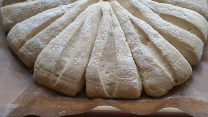 Brötchen-Kranz - Rezept | Frag Mutti Brötchen-Kranz - Rezept | Frag Mutti