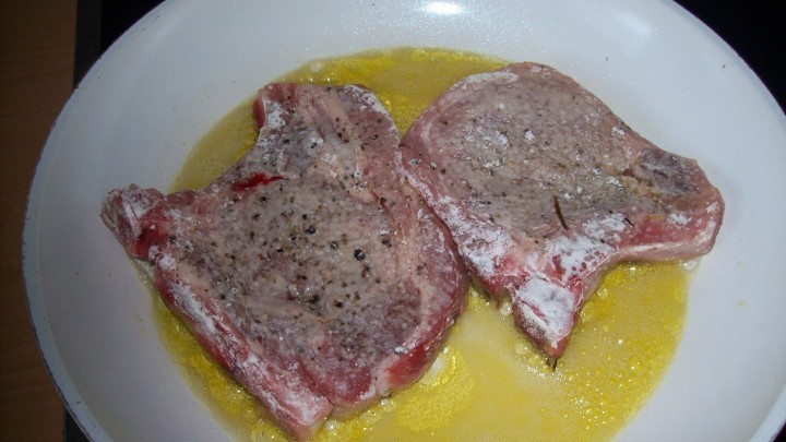 Schweinekotelett mit frittiertem Sauerkraut - Rezept | Frag Mutti