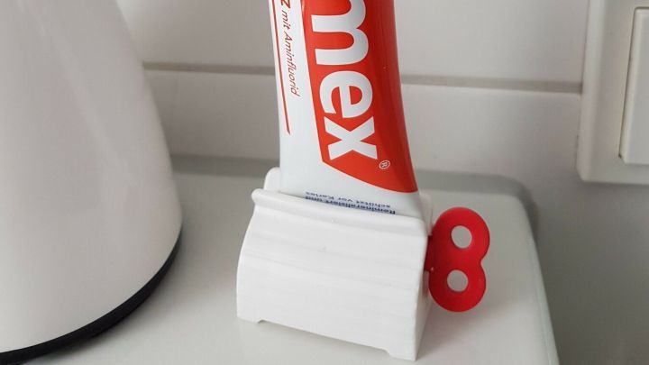 Dich stört das Zusammenquetschen von Tuben, aber du möchtest gerne alle Reste verwerten? Dann haben wir hier eine tolle Empfehlung für dich.