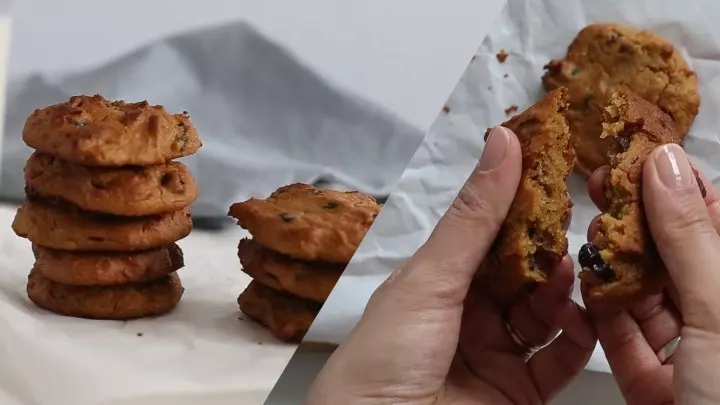 Die Cookies aus Kichererbsen, Erdnussbutter und Cranberries sind glutefrei und einfach zu backen.