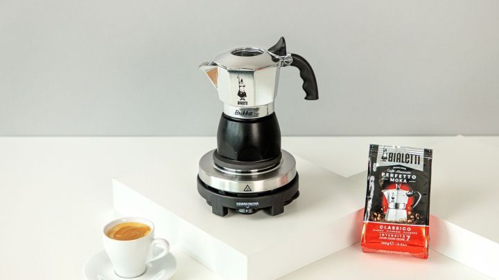 Für unsere Community hat der Nikolaus ein Espresso Geschenkset von Rommelsbacher vorbeigebracht, das wir unter allen Teilnehmenden verlosen.