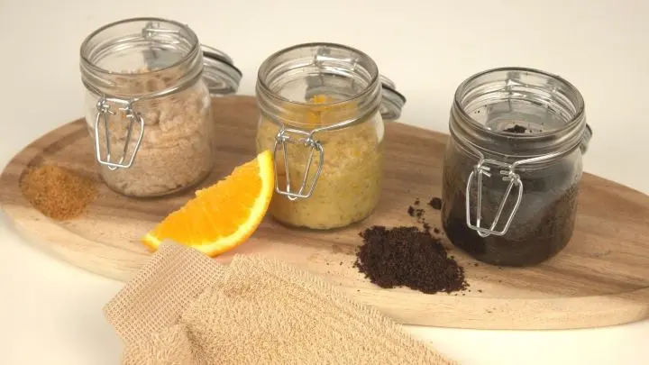 Verwöhn deine Haut mit natürlichen Zutaten aus der Küche – schnell gemischt, herrlich duftend und richtig angenehm auf der Haut.