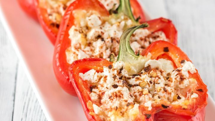 Paprika gefüllt mit Zucchini, Rote Bete und Schafskäse - Rezept
