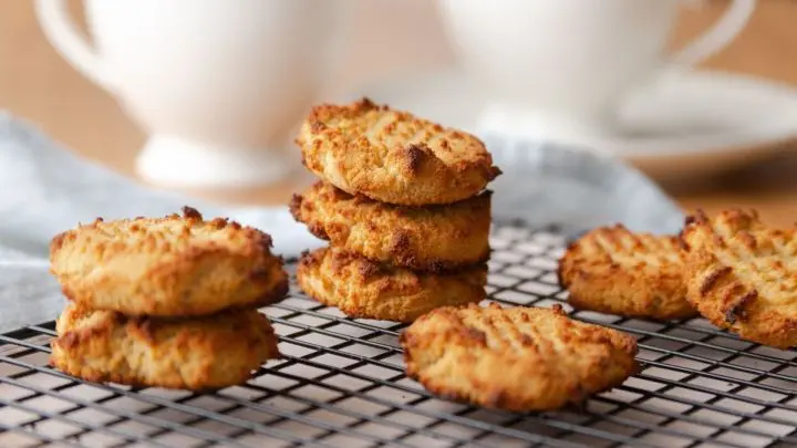 Schnelle, gesunde und leckere 2-Zutaten-Kekse ohne Zucker oder Butter – Probiere das einfache Rezept jetzt aus!