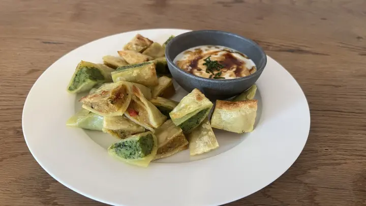 Hol dir in wenigen Minuten ein herzhaftes Soulfood-Upgrade: außen goldbraun, innen saftig inkl. Tipps zu Zeiten, Temperatur & Dips.