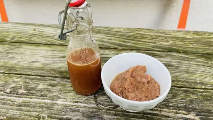 Dattelmus & Dattelsirup als natürliches Süßungsmittel selber machen: vielseitig ✓ ohne Industriezucker ✓ zum Backen & Süßen ➔ Jetzt Rezept lesen!