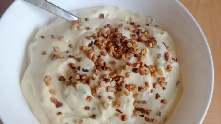 Zum Dessert habe ich eine Vanille-Paradiescreme etwas aufgepeppt und diese dann zum Nachtisch serviert. Zum Dessert habe ich eine Vanille-Paradiescreme etwas aufgepeppt und diese dann zum Nachtisch serviert.