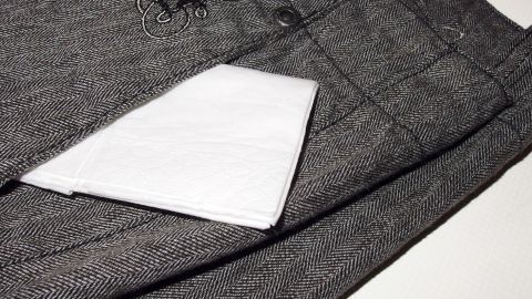 Papiertaschentuch mitgewaschen und und die Klamotten sind voller Fussel? Ab in den Trockner damit und die Wäsche ist wieder fusselfrei.
