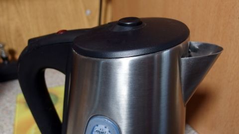 Mit vielseitiger Verwendung des Wasserkochers Strom sparen.