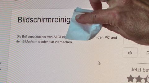 Brillenputztücher eignen sich sehr gut, um PC und Bildschirm zu reinigen.