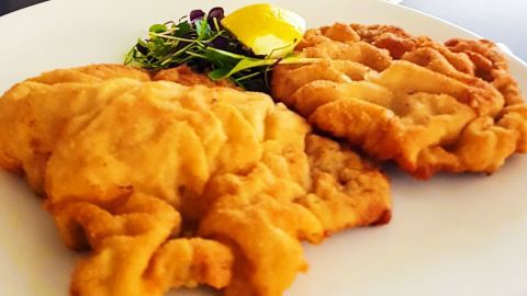 Wird besser als in der Mikrowelle! Auf die Idee kam ich ursprünglich durch die sogenannten Toasties ,die es als Tiefkühlware gibt.