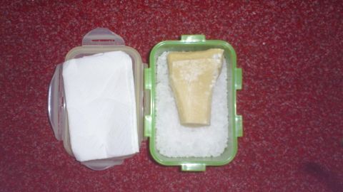 Parmesan über Jahre haltbar machen, geht das denn überhaupt? Ja, mit diesem Tipp, gelingt das sehr gut.