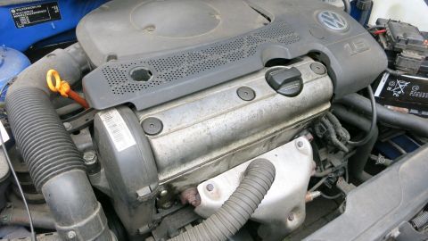Gegen Marder im Auto kann man einen Klostein von ALDI in die Motorhaube hängen!