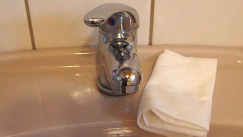 Mikrofasertücher sind einfach super für Fenster, Spiegel, Fliesen, Waschbecken, Badewanne, Spüle u.v.m. Man benötigt keine Reinigungsmittel mehr.