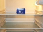 Schimmel im leeren <strong>Kühlschrank</strong> mit Salz vermeiden