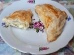 Gef&uuml;llte Bl&auml;tterteigtaschen mit <strong>Feta</strong>
